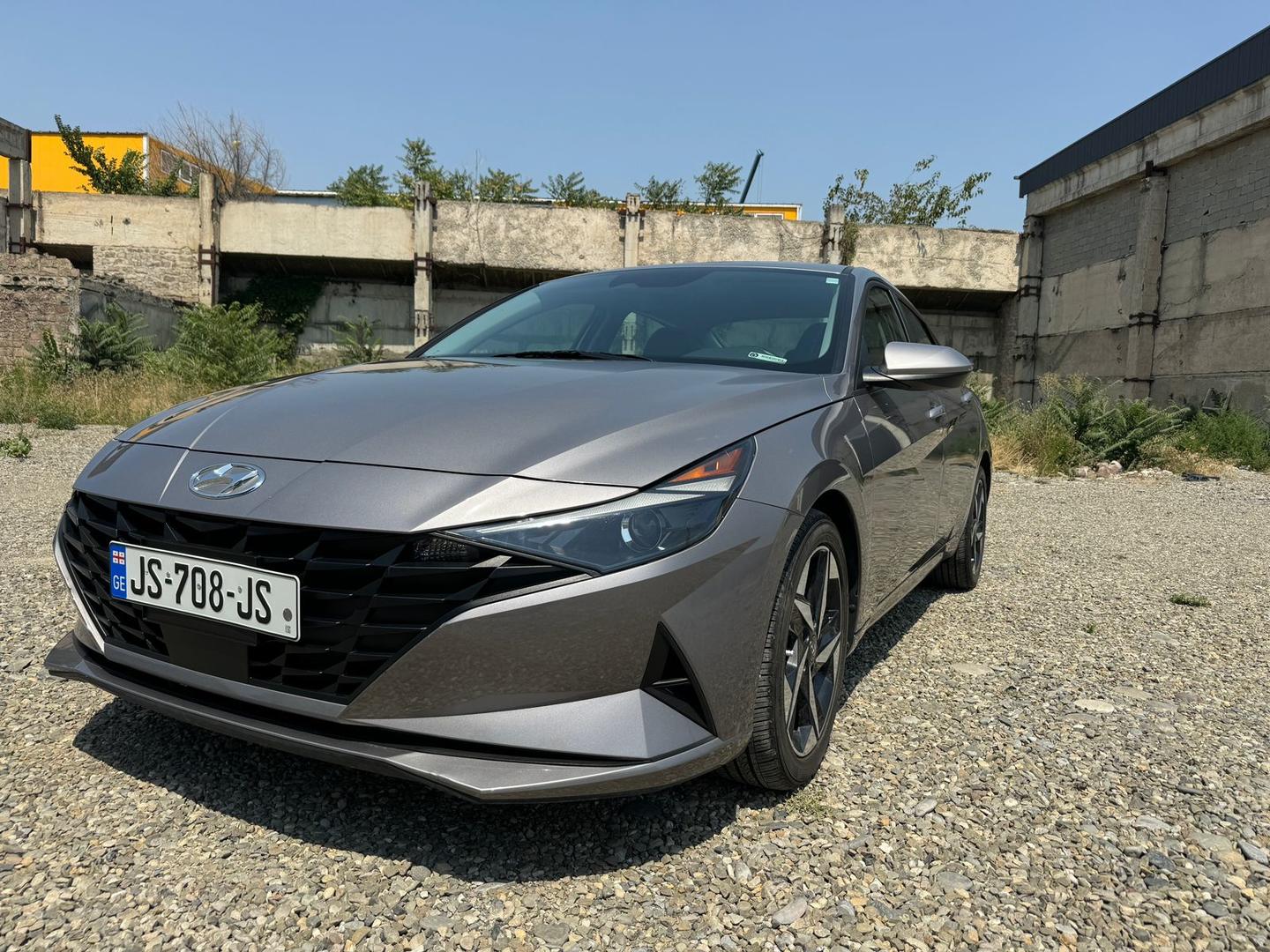 Hyundai Elantra 2023 — photo 2