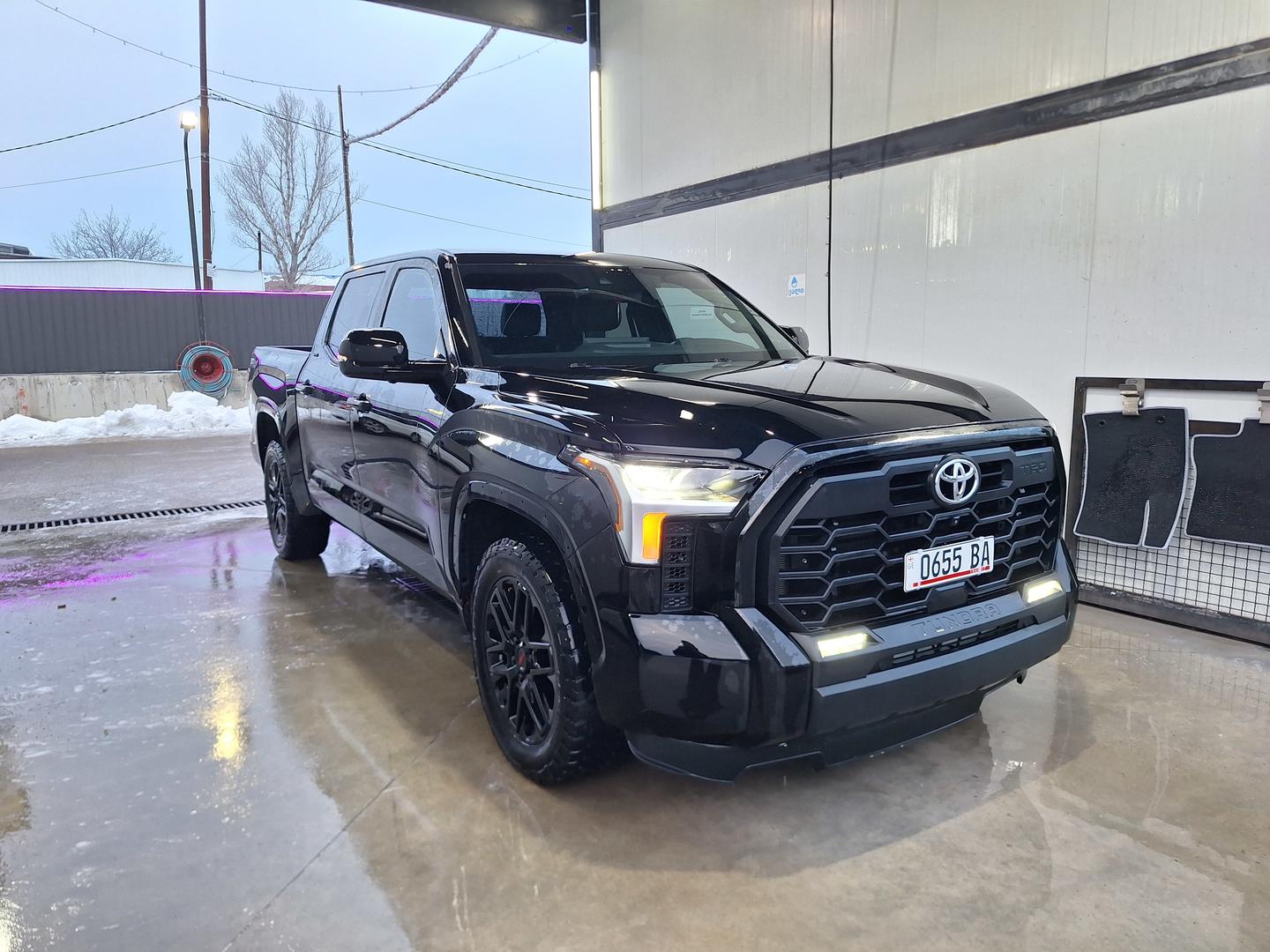 Toyota Tundra 2023 — photo 2