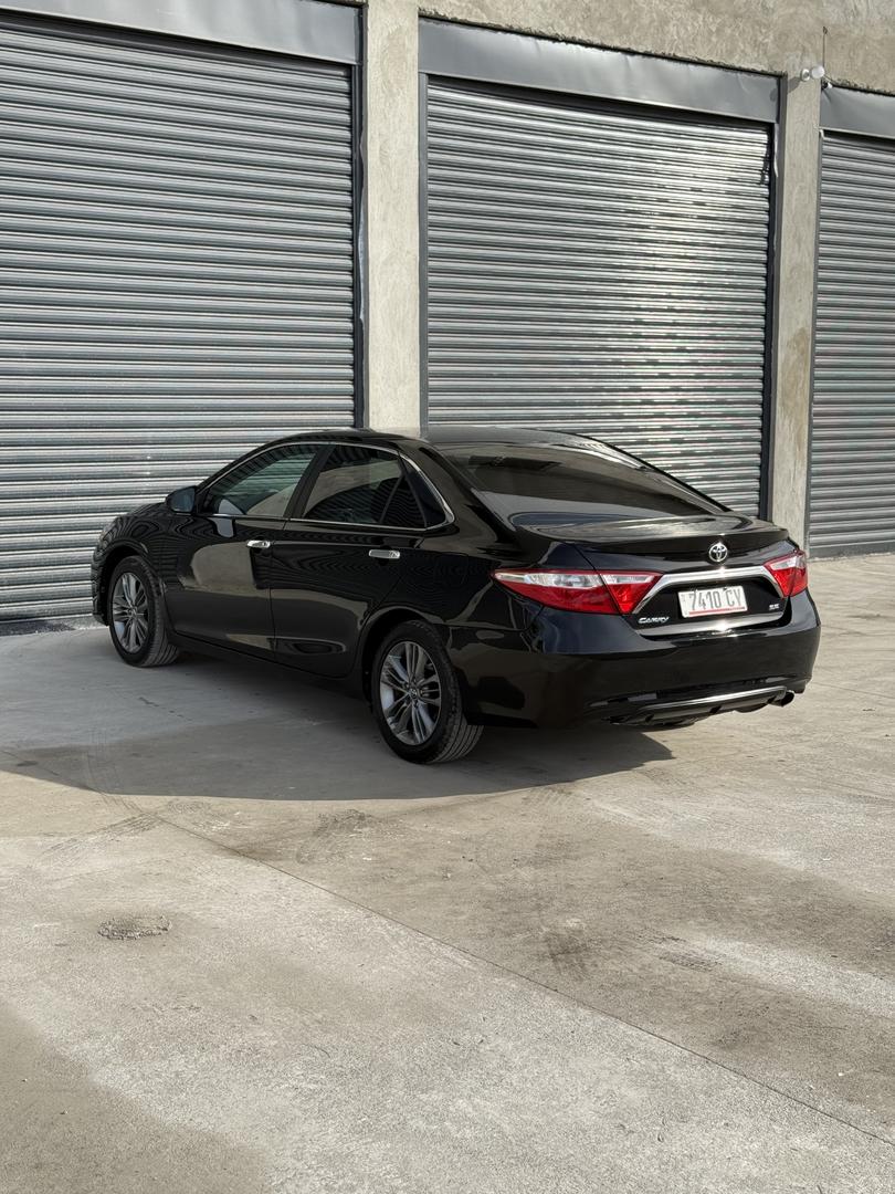 Toyota Camry 2015 — photo 2