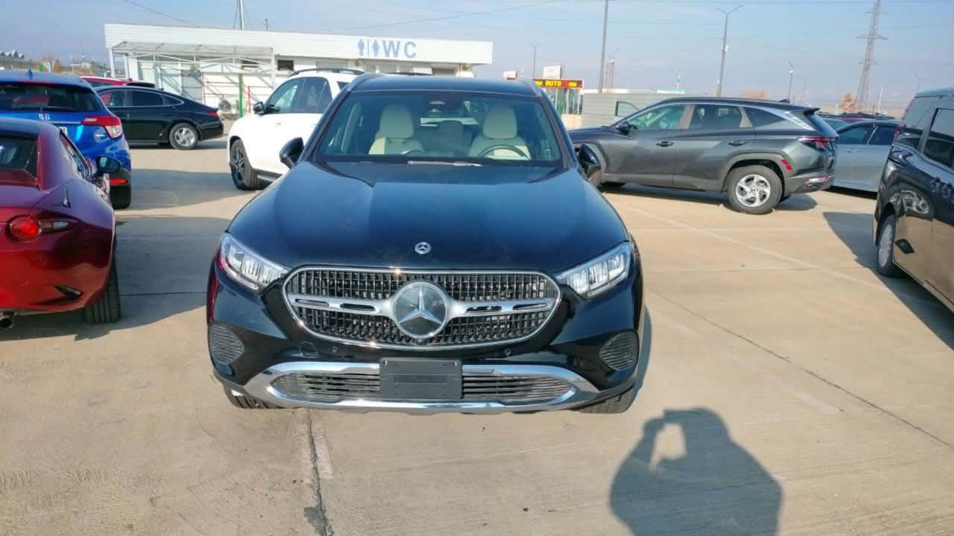 Mercedes-Benz GLC 300 2023 — photo 2