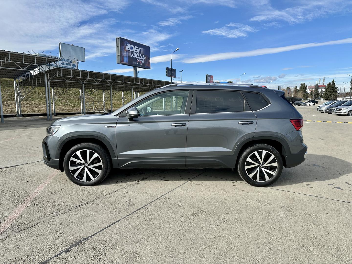 Volkswagen Taos 2021 — photo 2