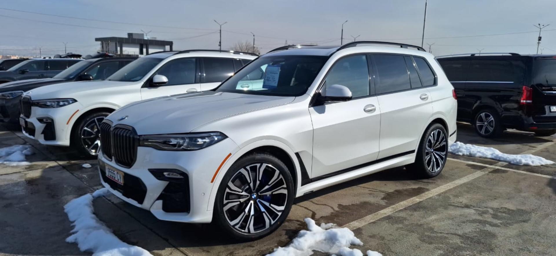BMW X7 2022 — photo 2