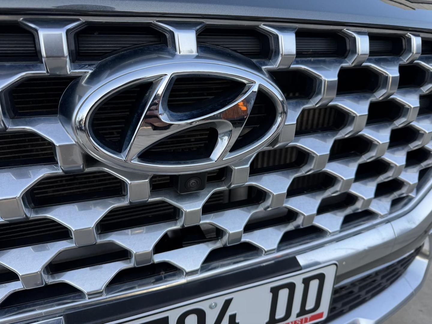 Hyundai Santa Fe 2021 — photo 2
