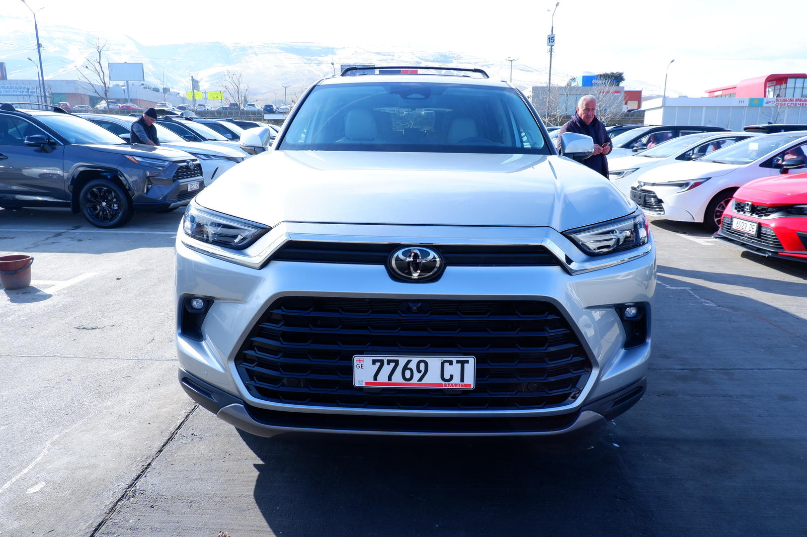 Toyota grand highlander 2023 — photo 2