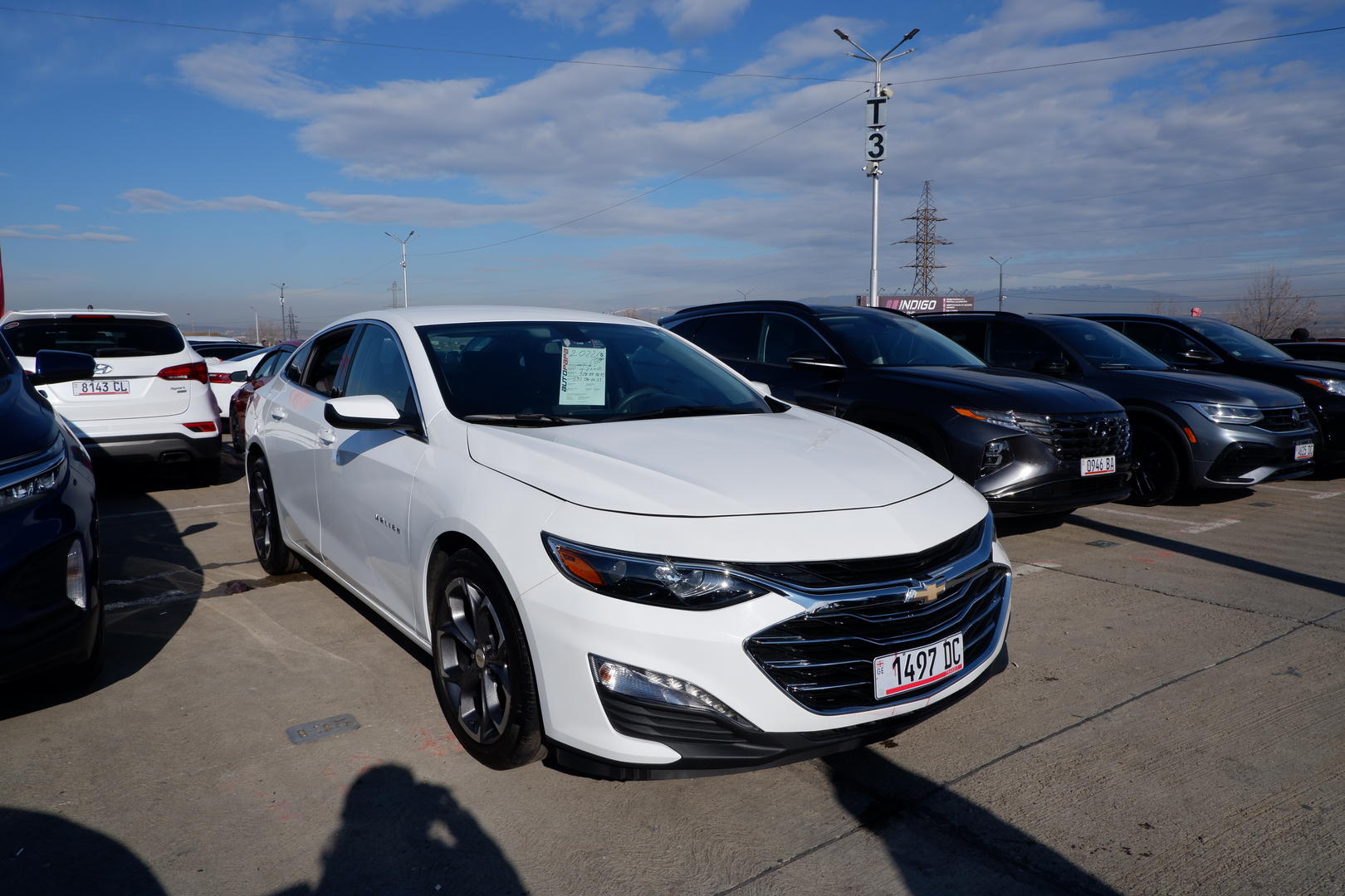 Chevrolet Malibu 2022 — photo 2