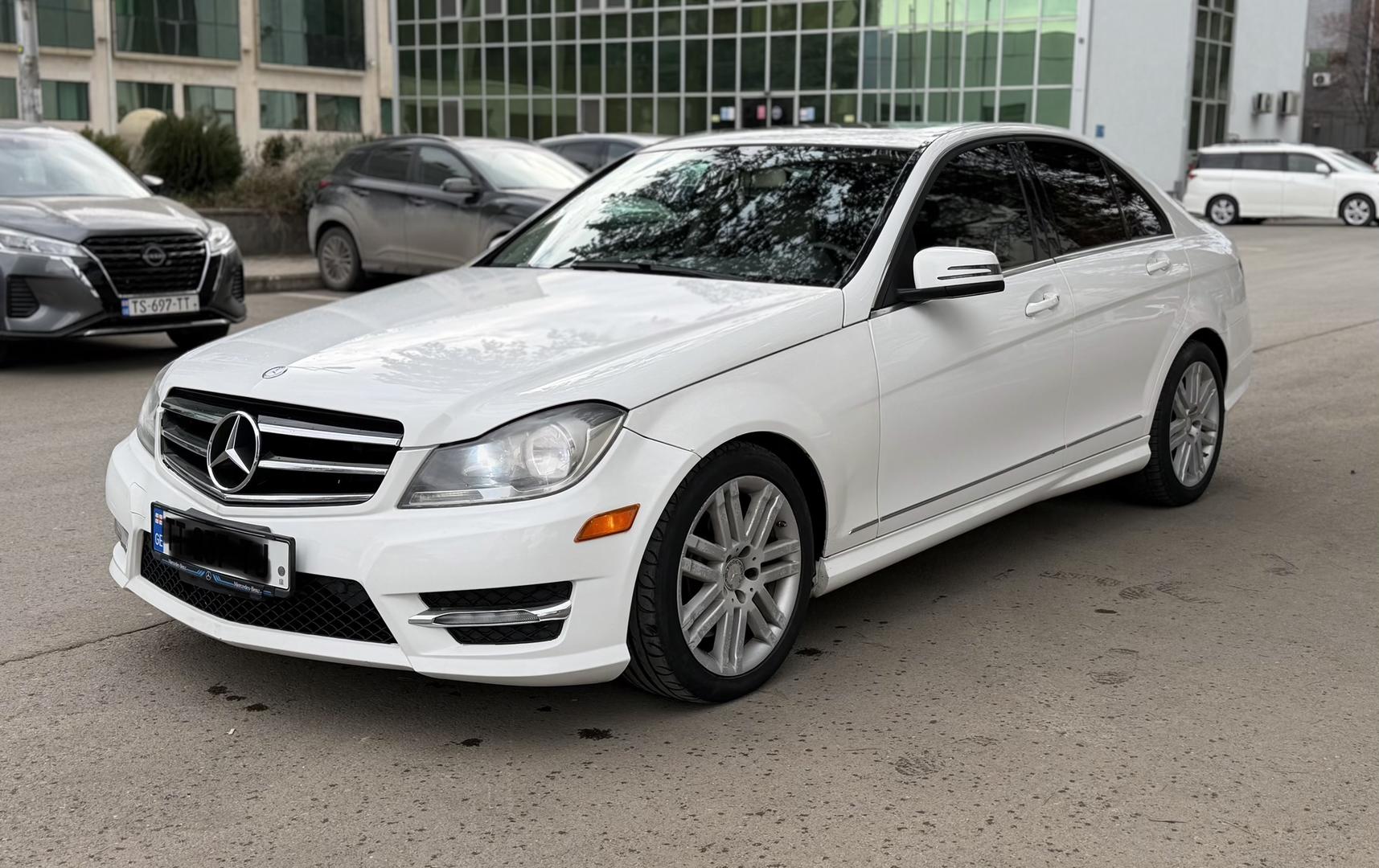 Mercedes-Benz C 300 2014 — photo 2