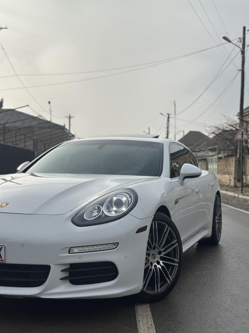 Porsche Panamera 2015 — photo 2
