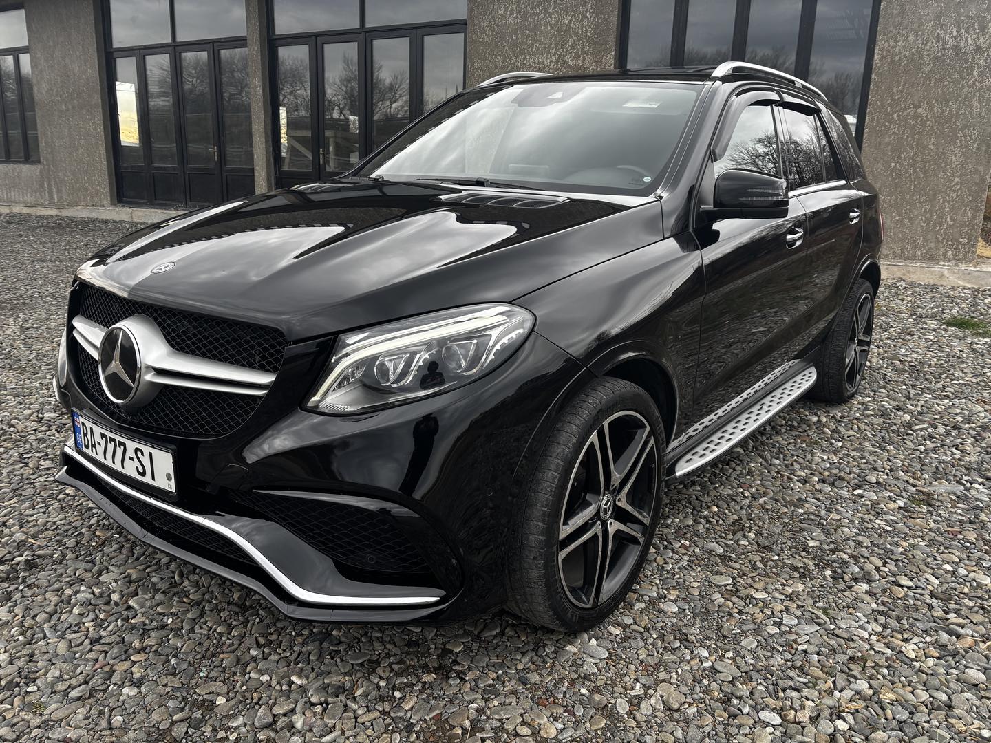 Mercedes-Benz GLE 400 2018 — photo 2