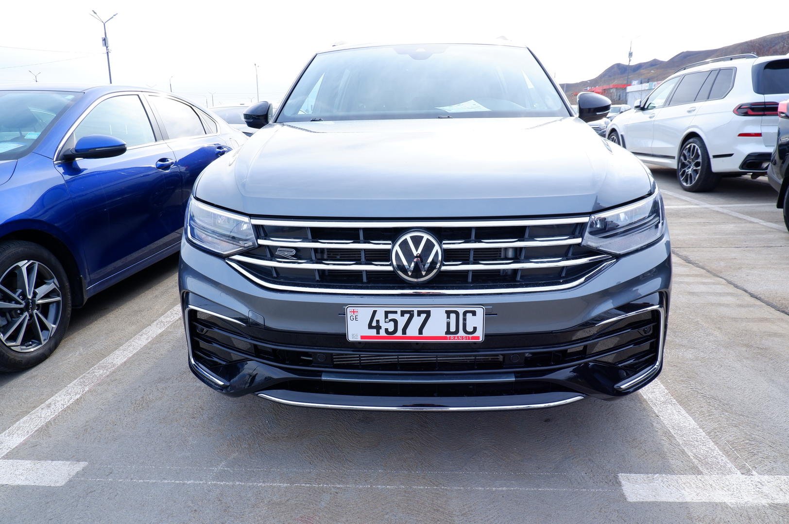 Volkswagen Tiguan 2022 — photo 2