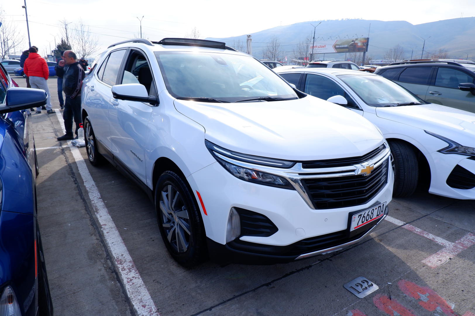 Chevrolet Equinox 2022 — photo 2