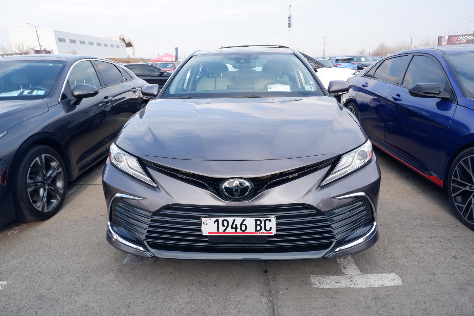 Toyota Camry 2022 — photo 2