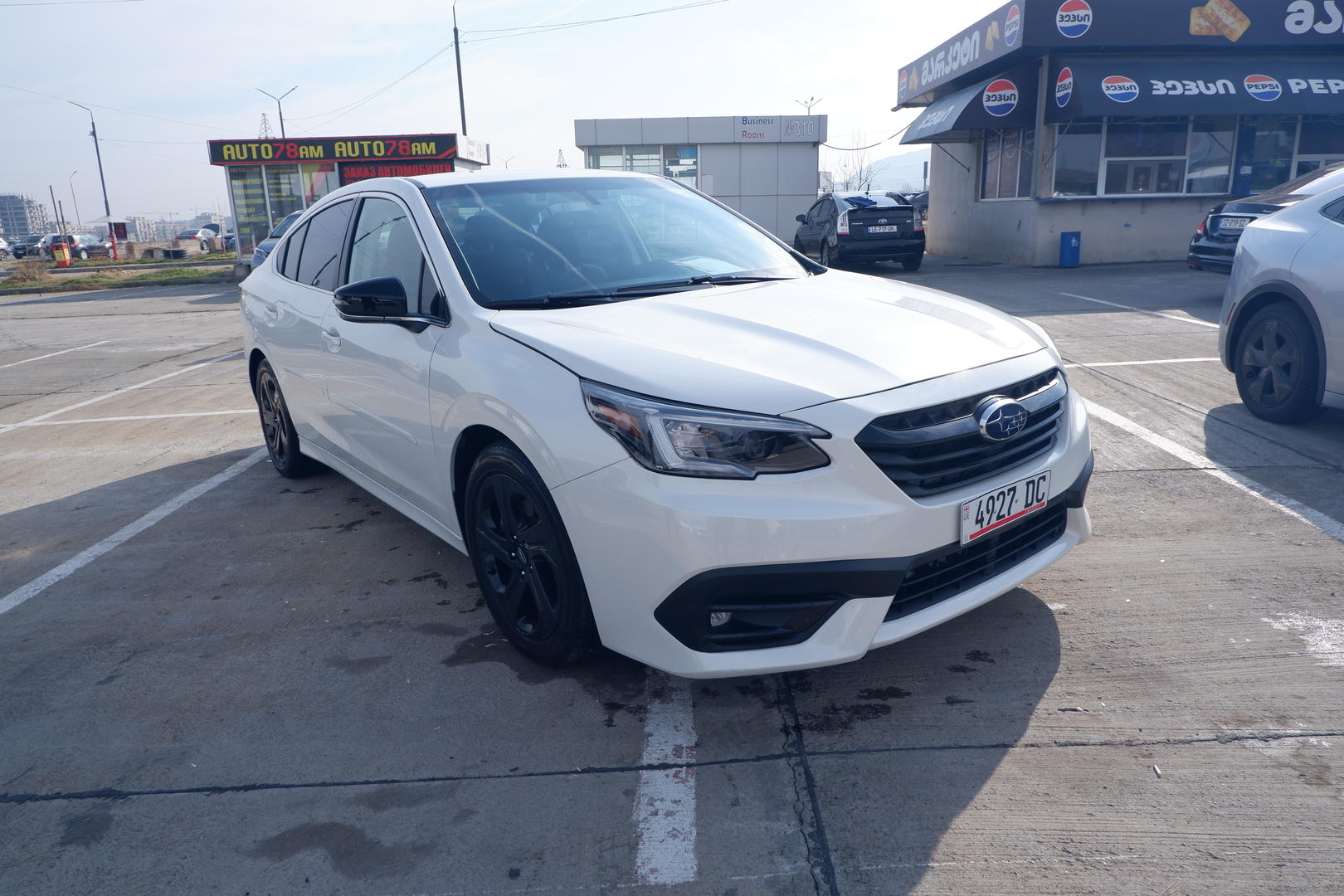 Subaru Legacy 2020 — photo 2
