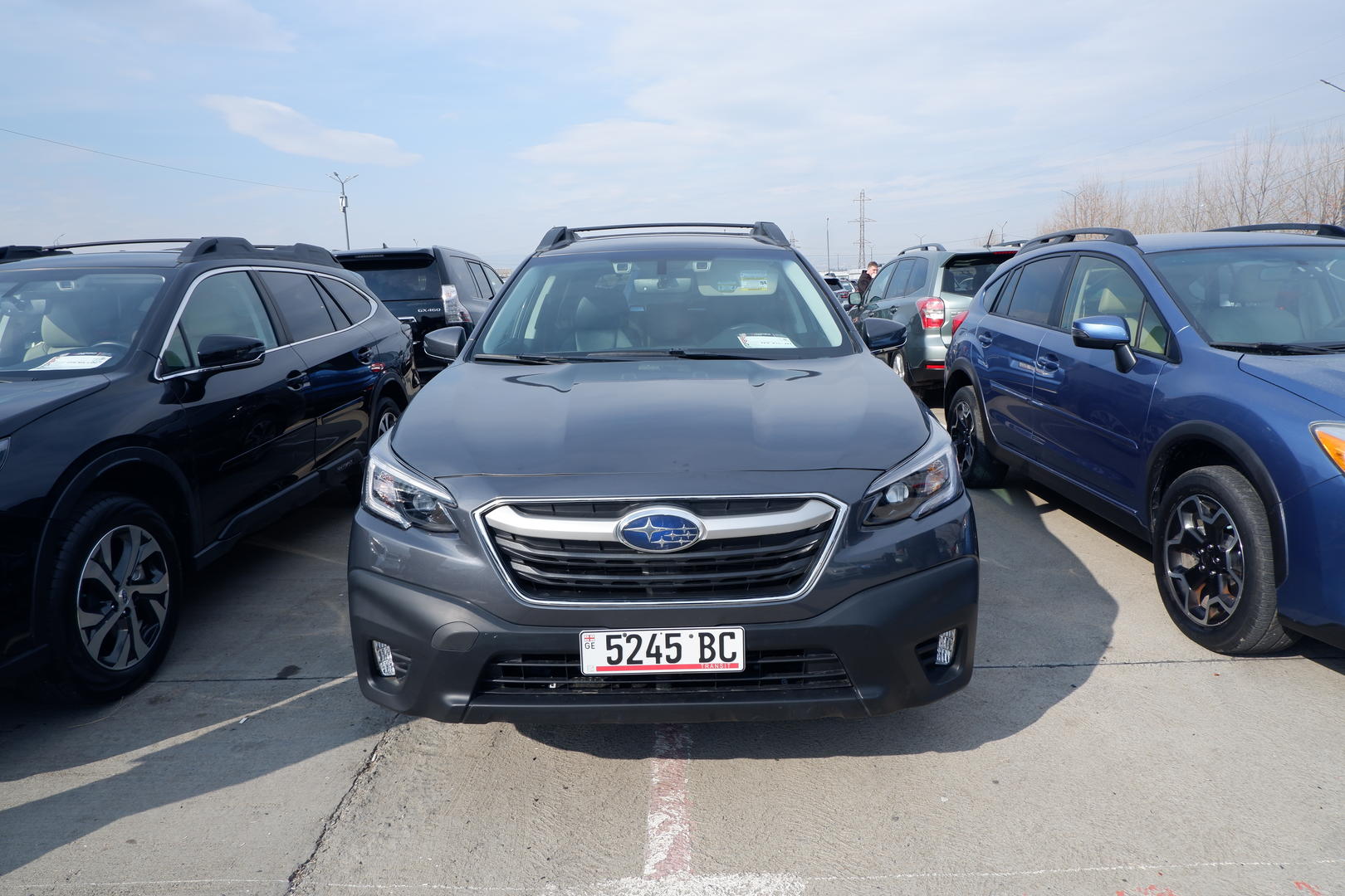 Subaru Outback 2019 — photo 2