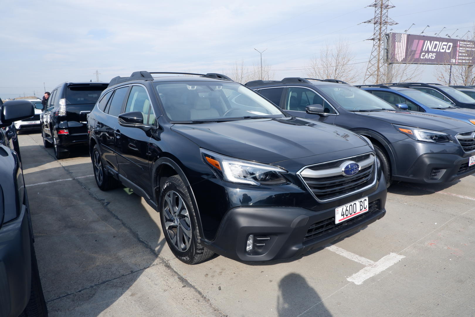 Subaru Outback 2019 — photo 2