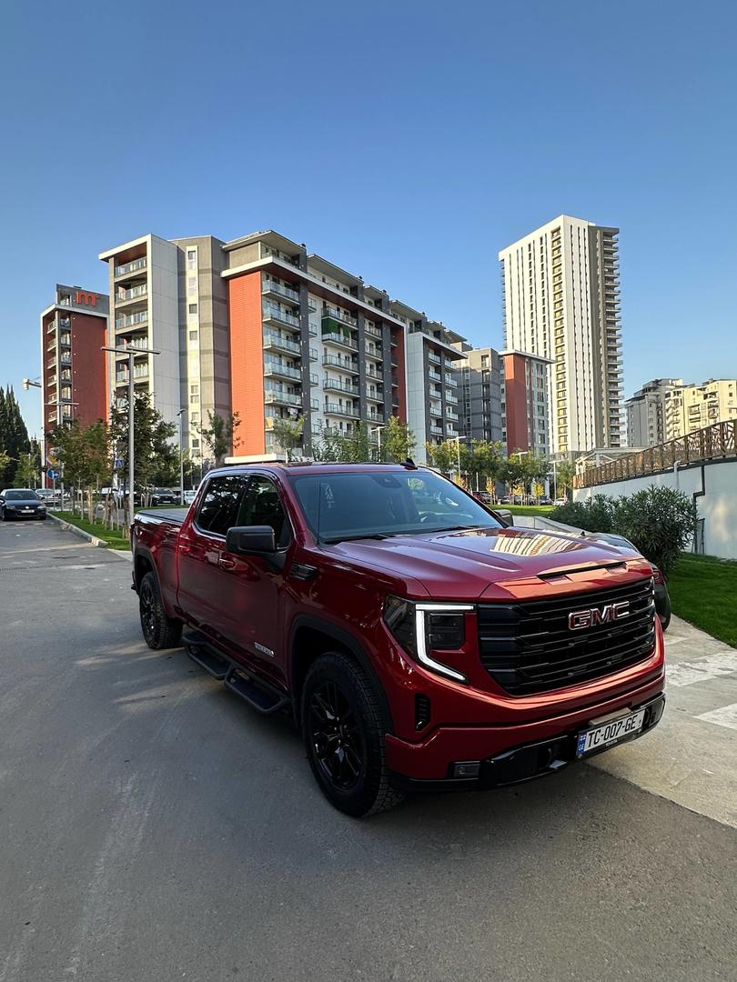 GMC Sierra