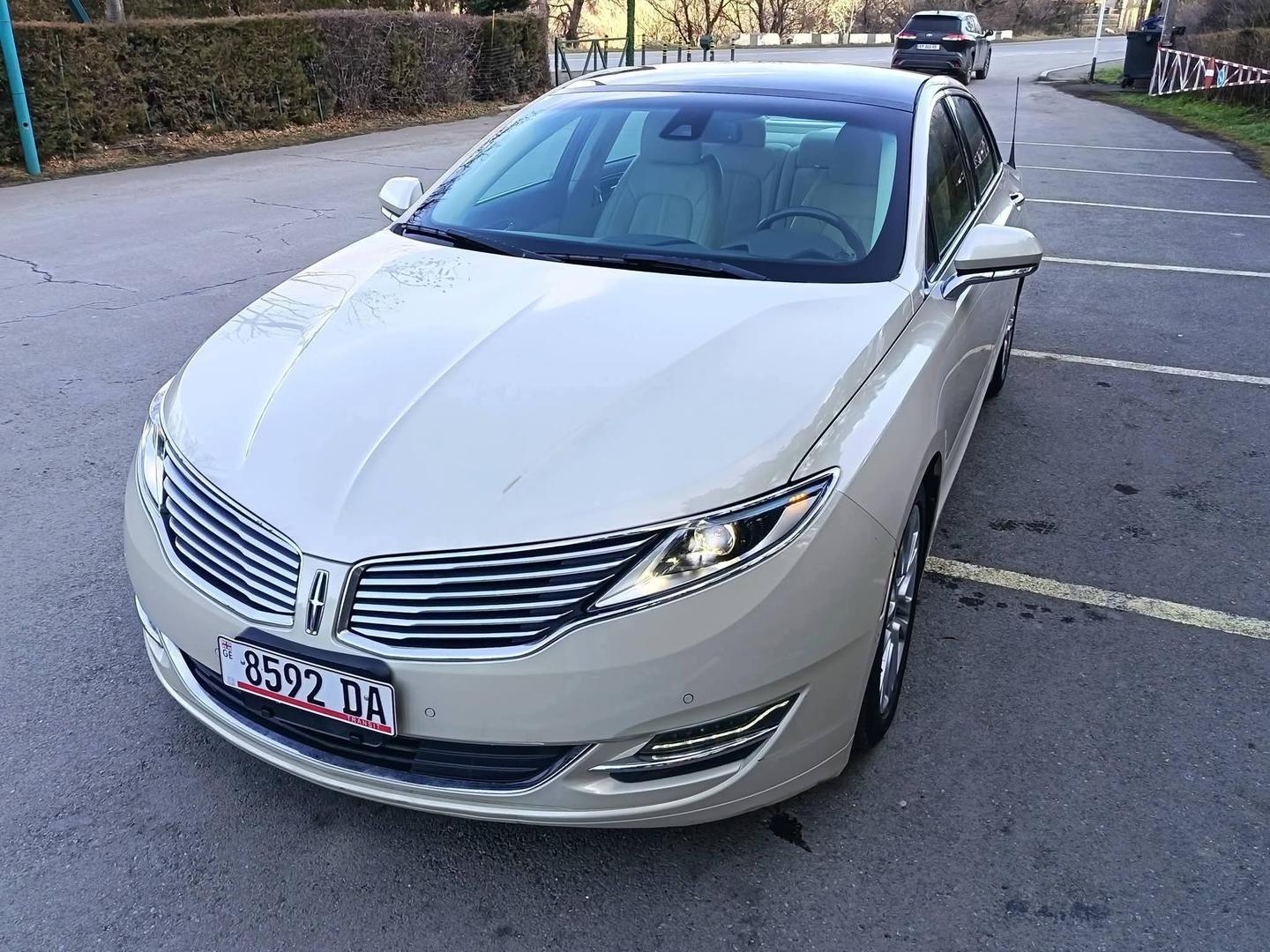 Lincoln MKZ