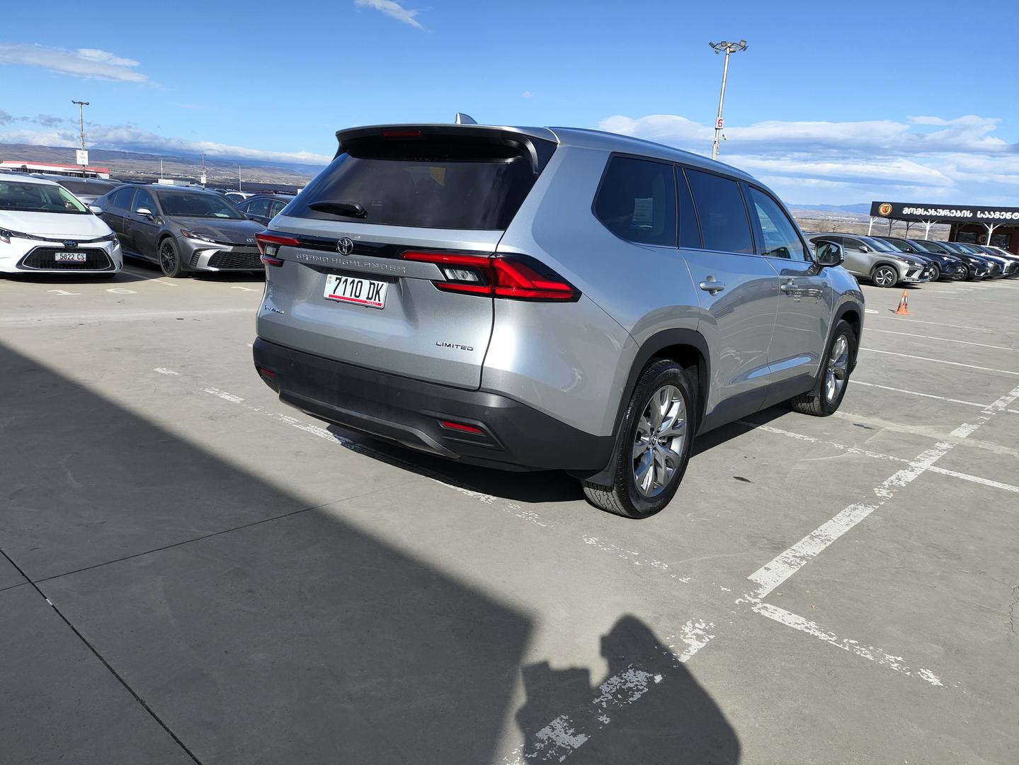 Toyota Grand Highlander 2024 — photo 2
