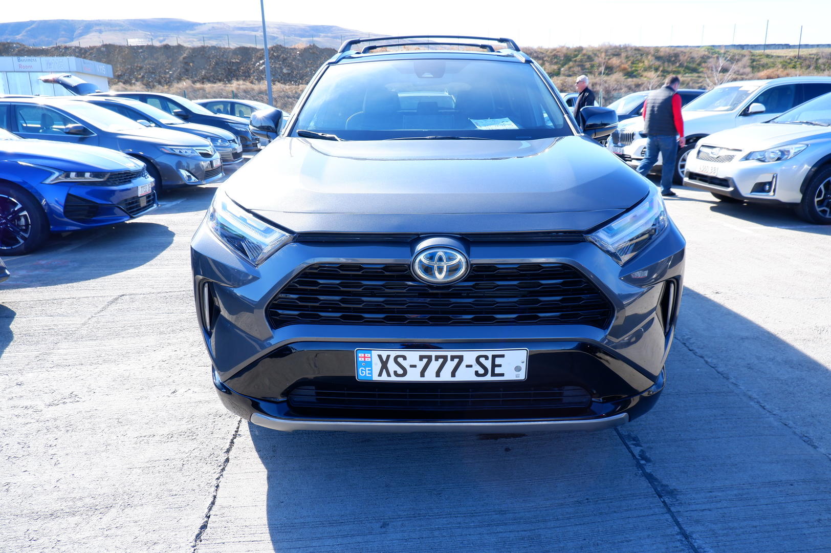 Toyota RAV4 2022 — photo 2