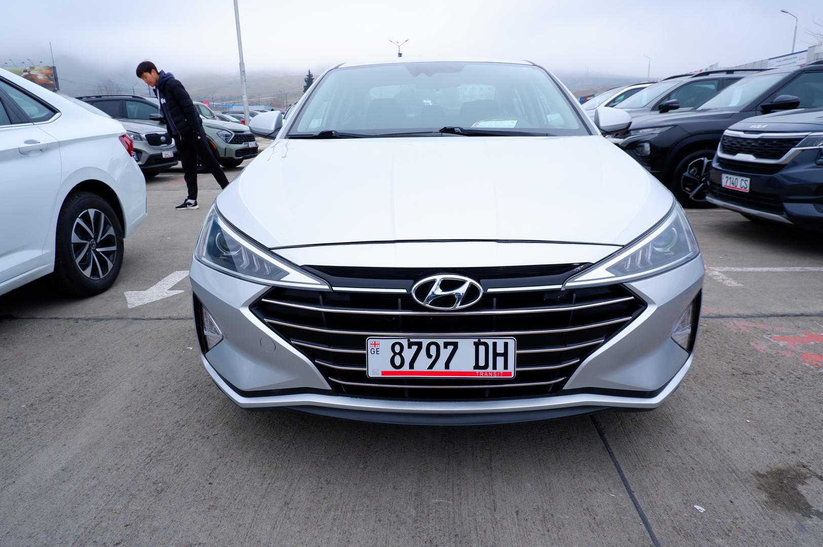 Hyundai Elantra 2019 — photo 2