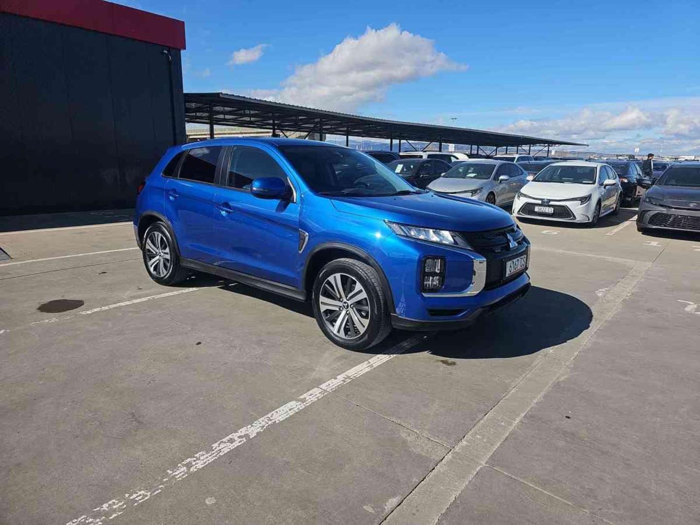 Mitsubishi Outlander Sport 2022 — photo 2