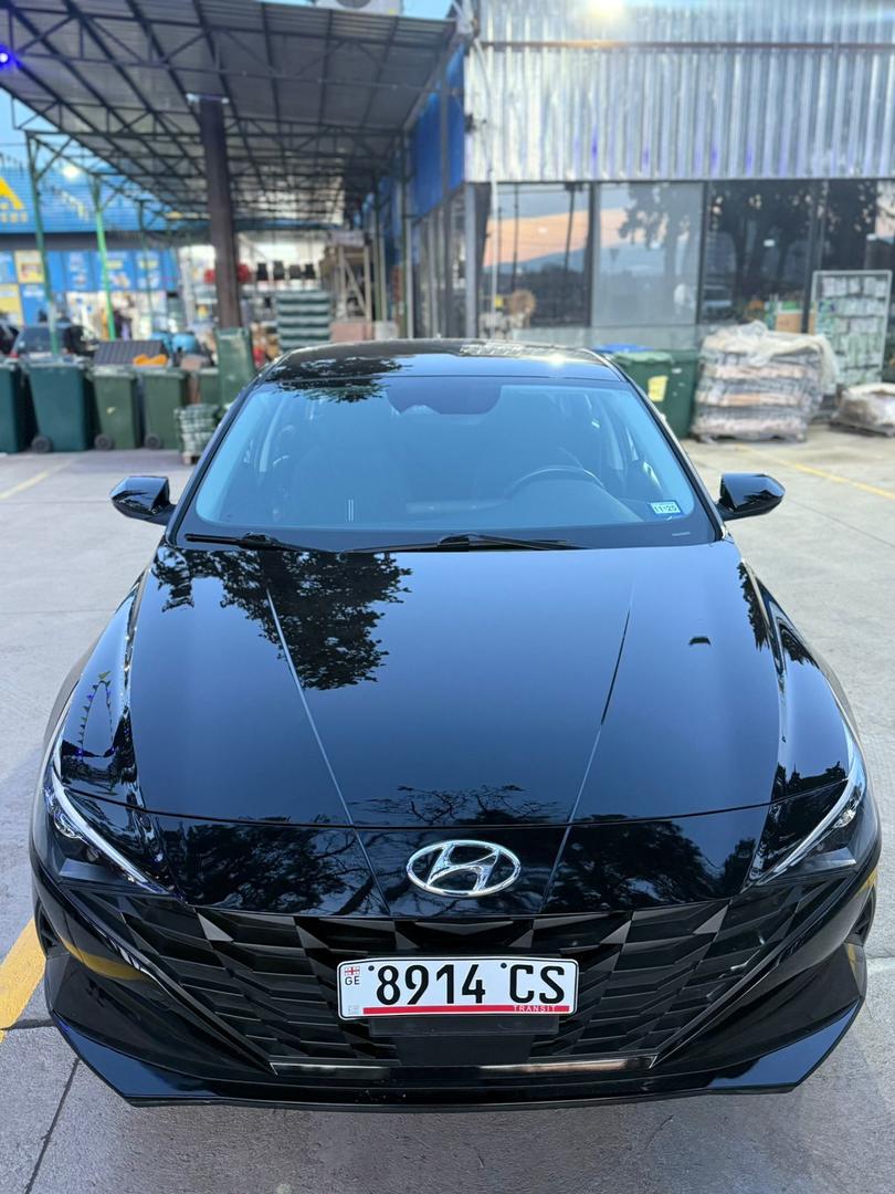 Hyundai Elantra 2022 — photo 2