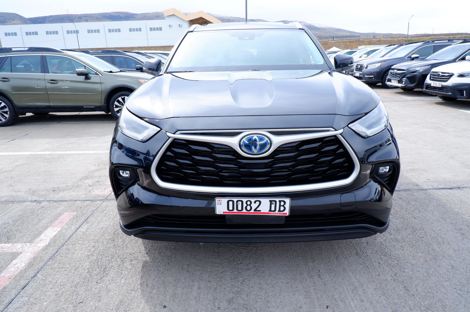 Toyota Highlander 2021 — photo 2