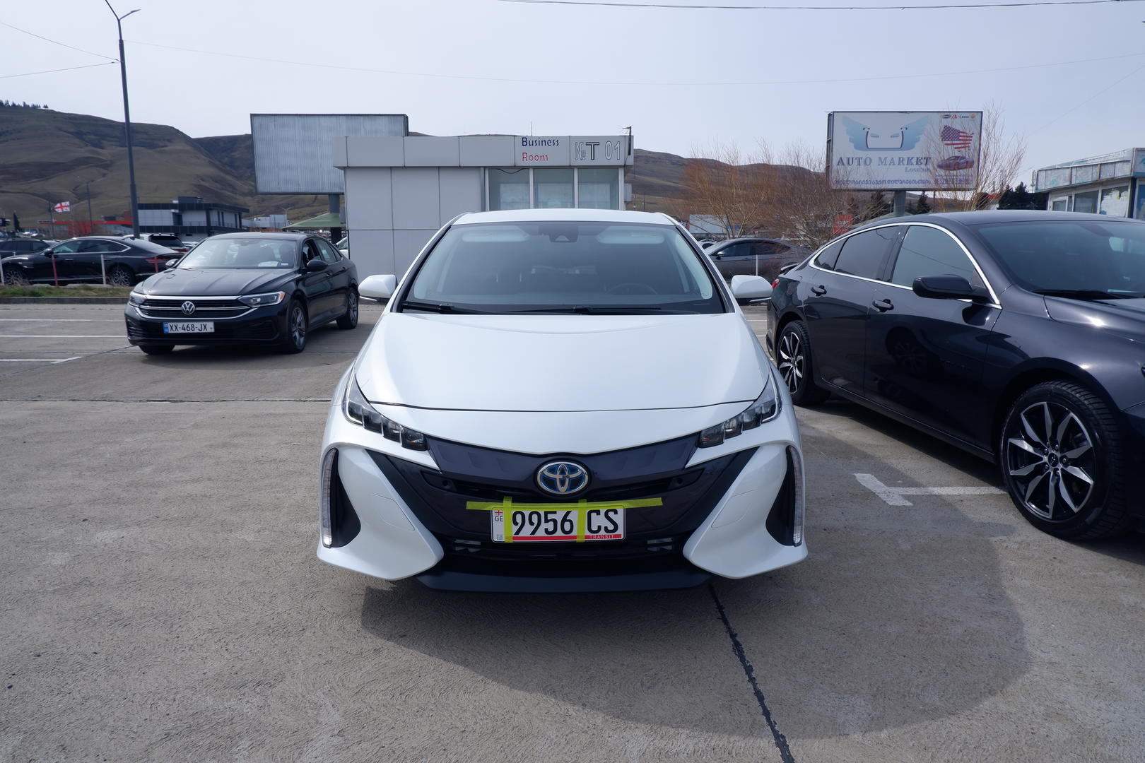 Toyota Prius Prime 2022 — photo 2