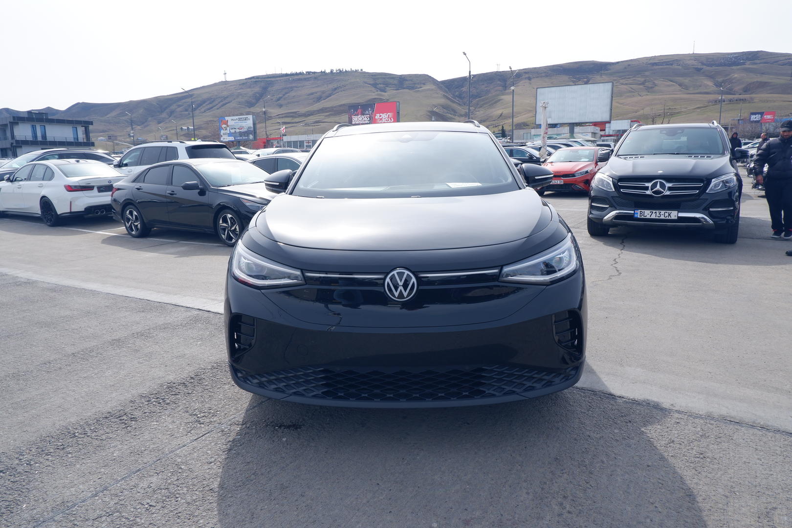 Volkswagen ID.4 Pro 2023 — photo 2