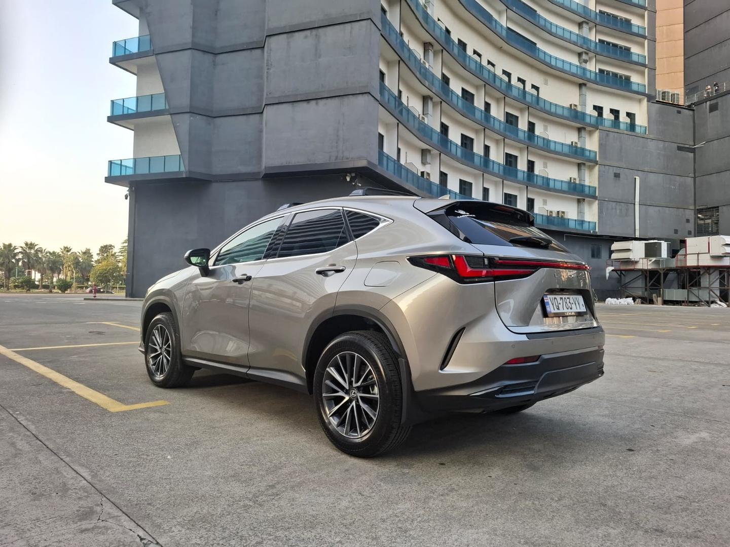 Lexus nx250 2025 — photo 2