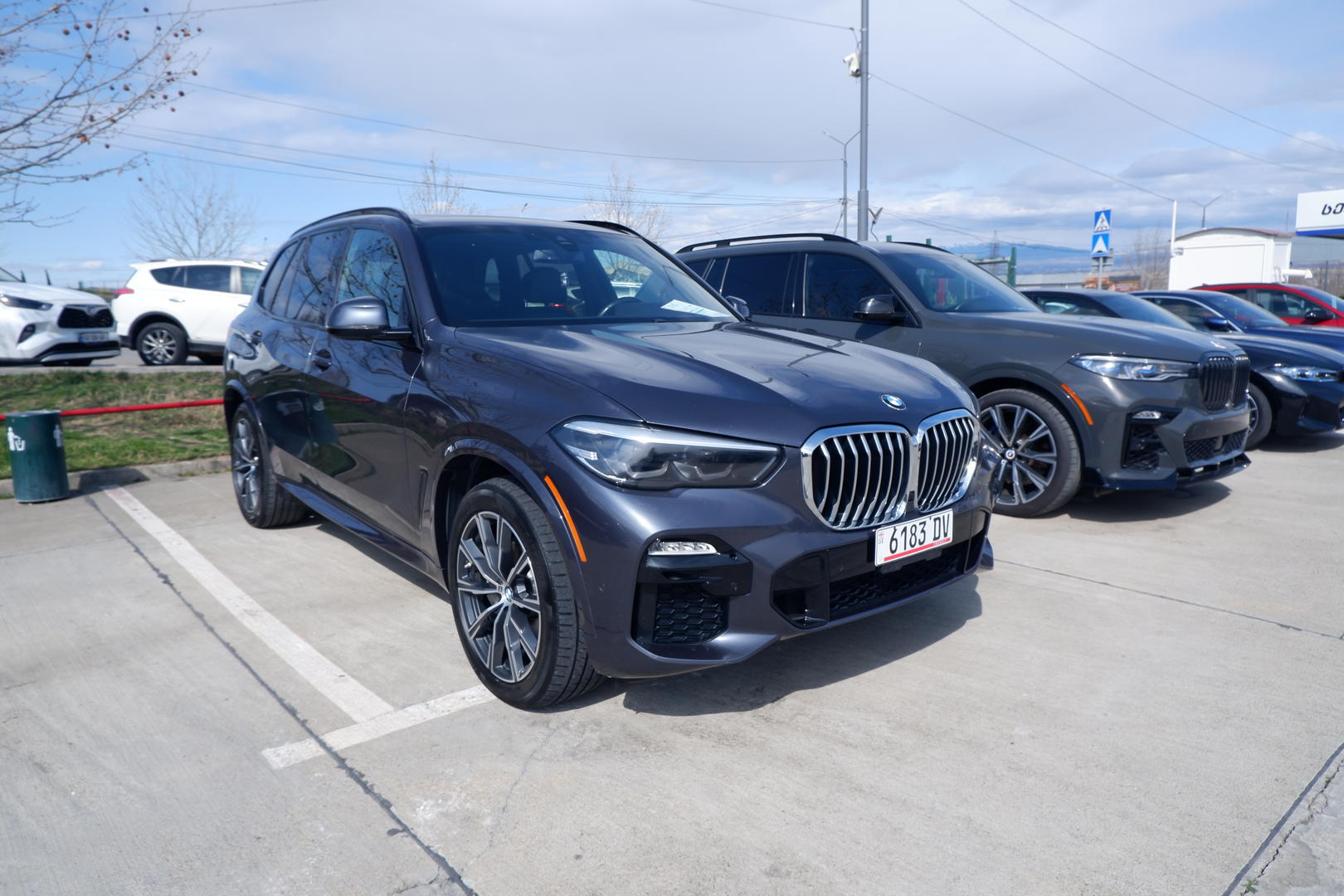 BMW X5 2019 — photo 2