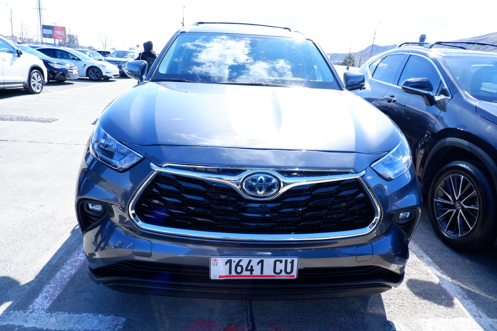 Toyota Highlander 2021 — photo 2