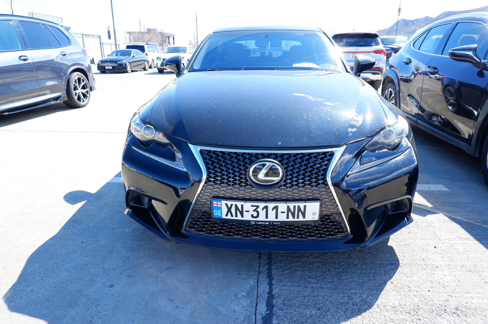 Lexus IS 300 2016 — photo 2