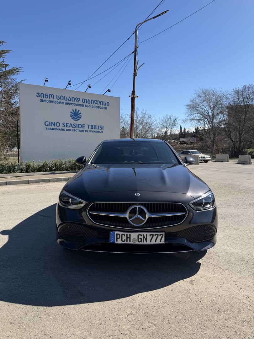 Mercedes-Benz C 180