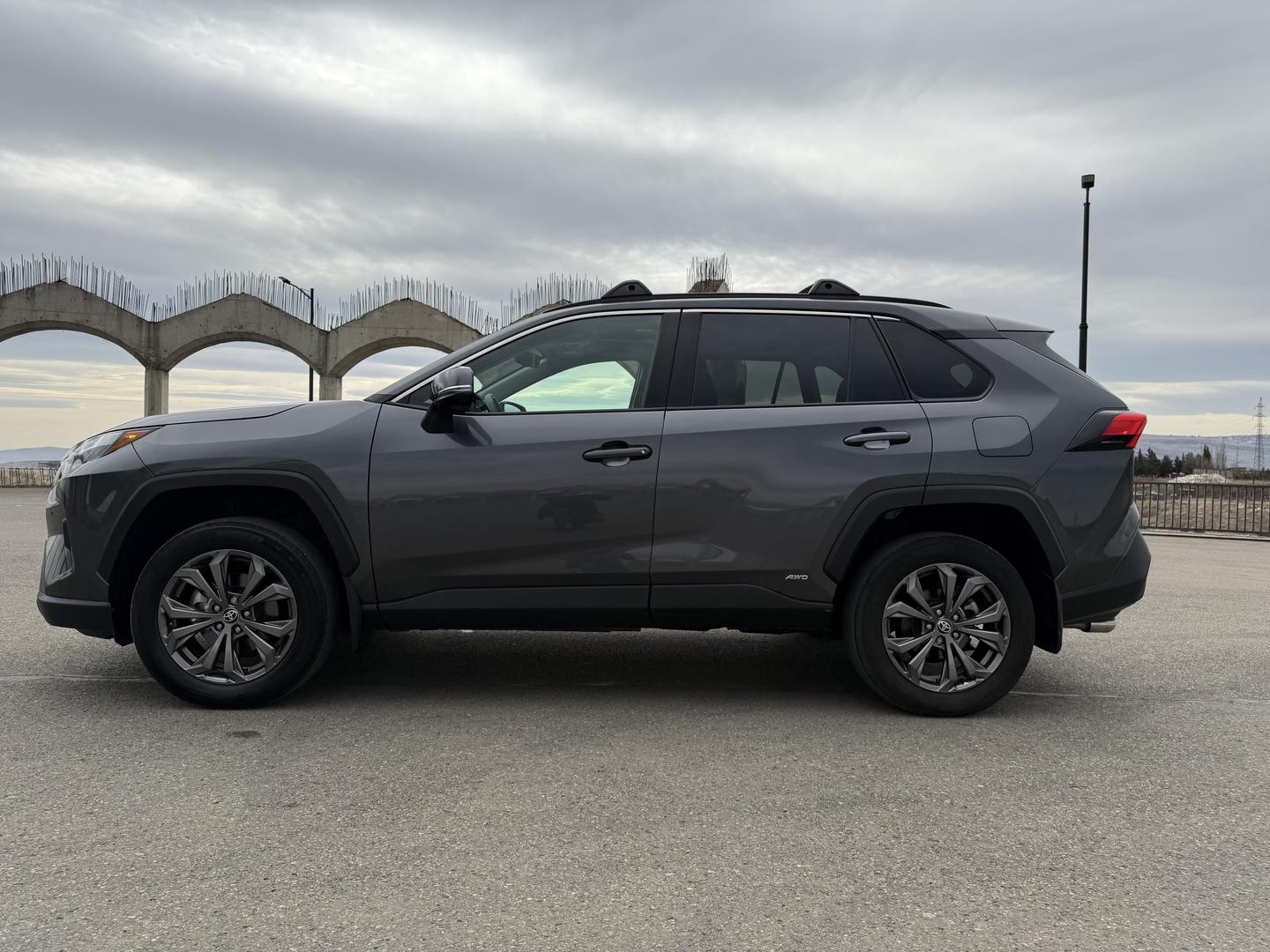 Toyota RAV 4 2023 — photo 2
