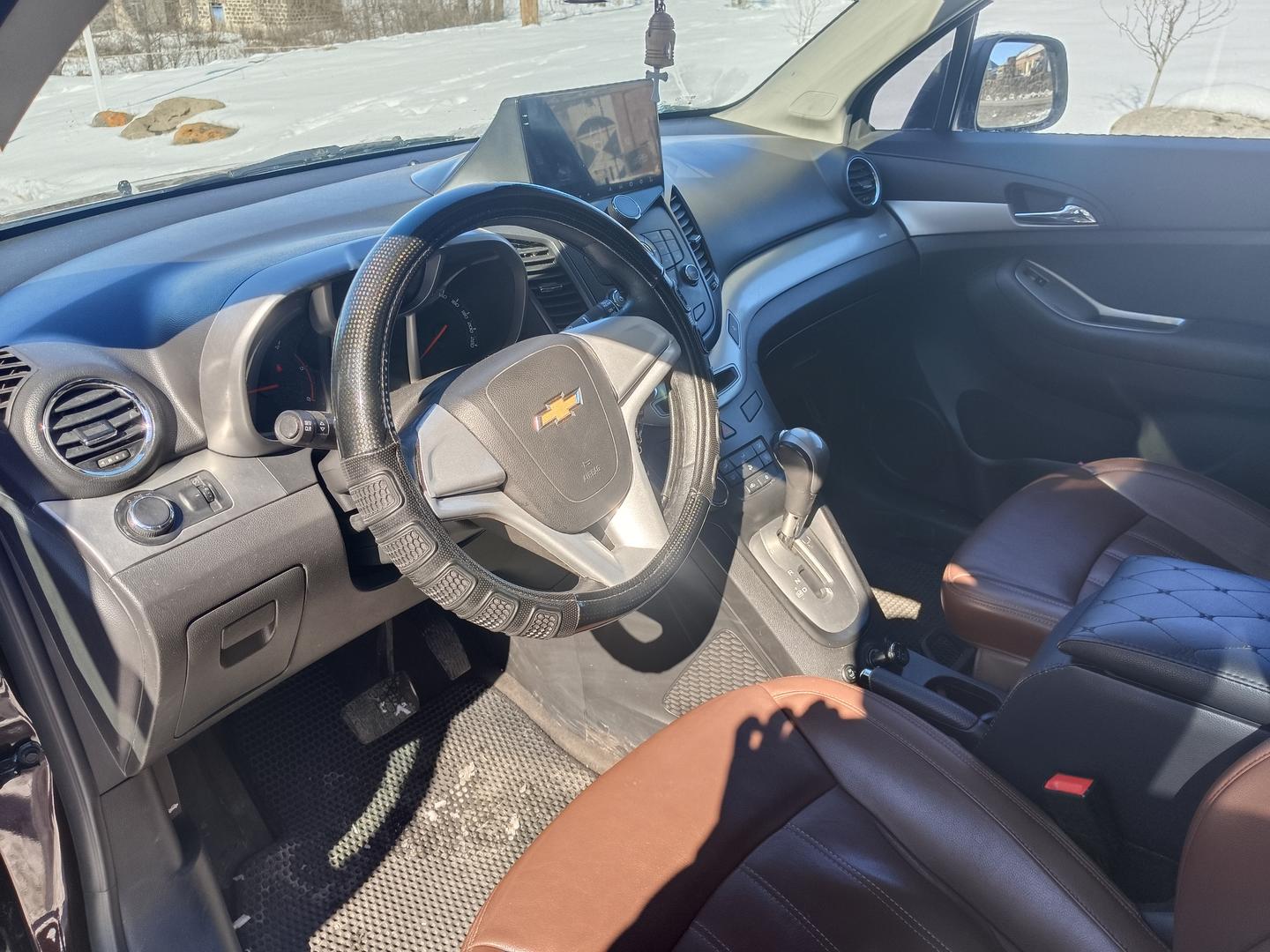 Chevrolet Orlando 2014 — photo 2