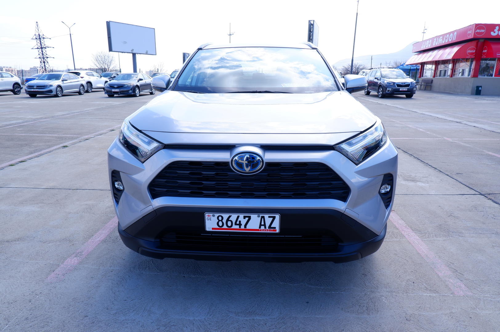 Toyota RAV4 2023 — photo 2