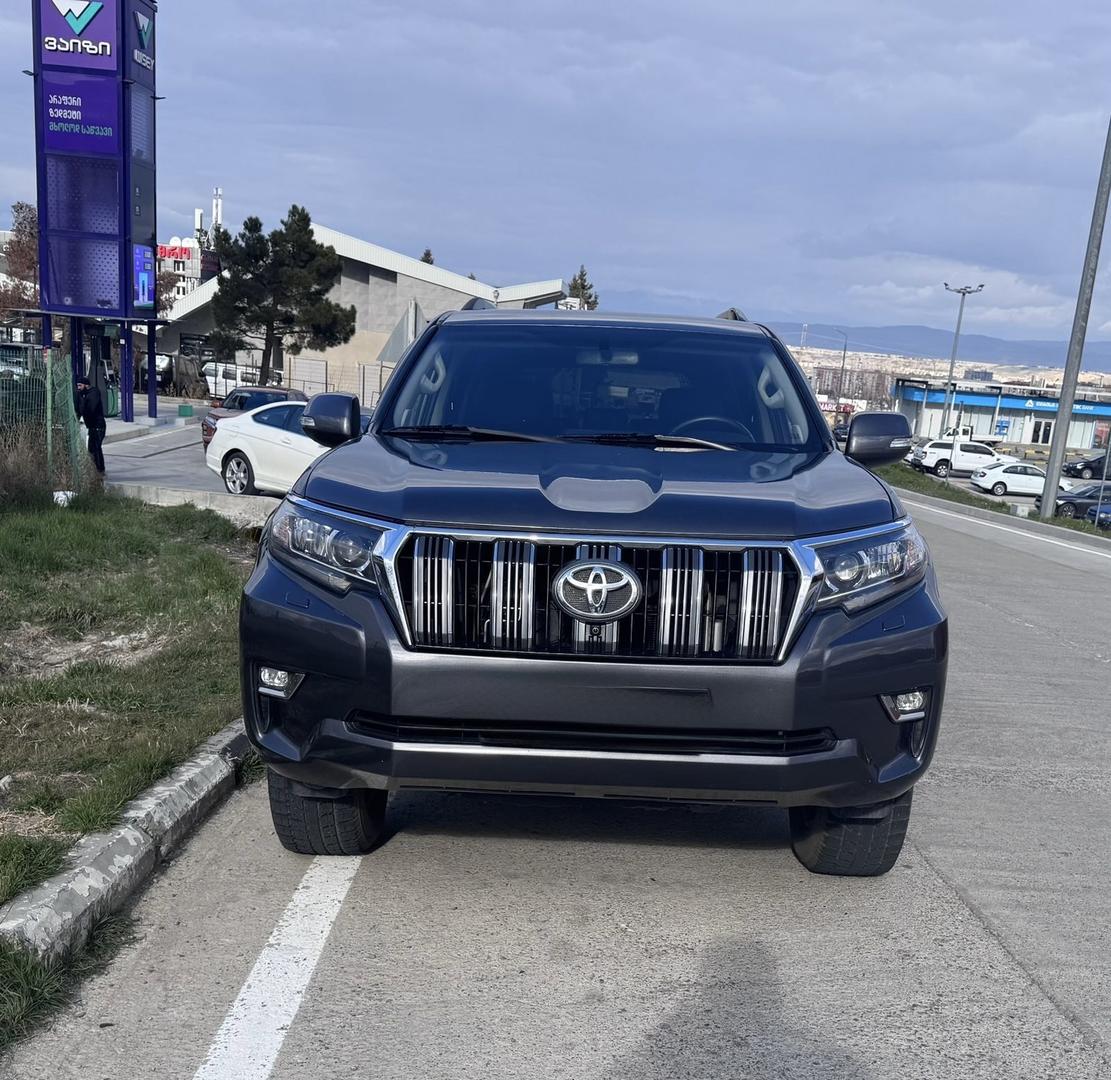 Toyota Land Cruiser Prado 2018 — photo 2