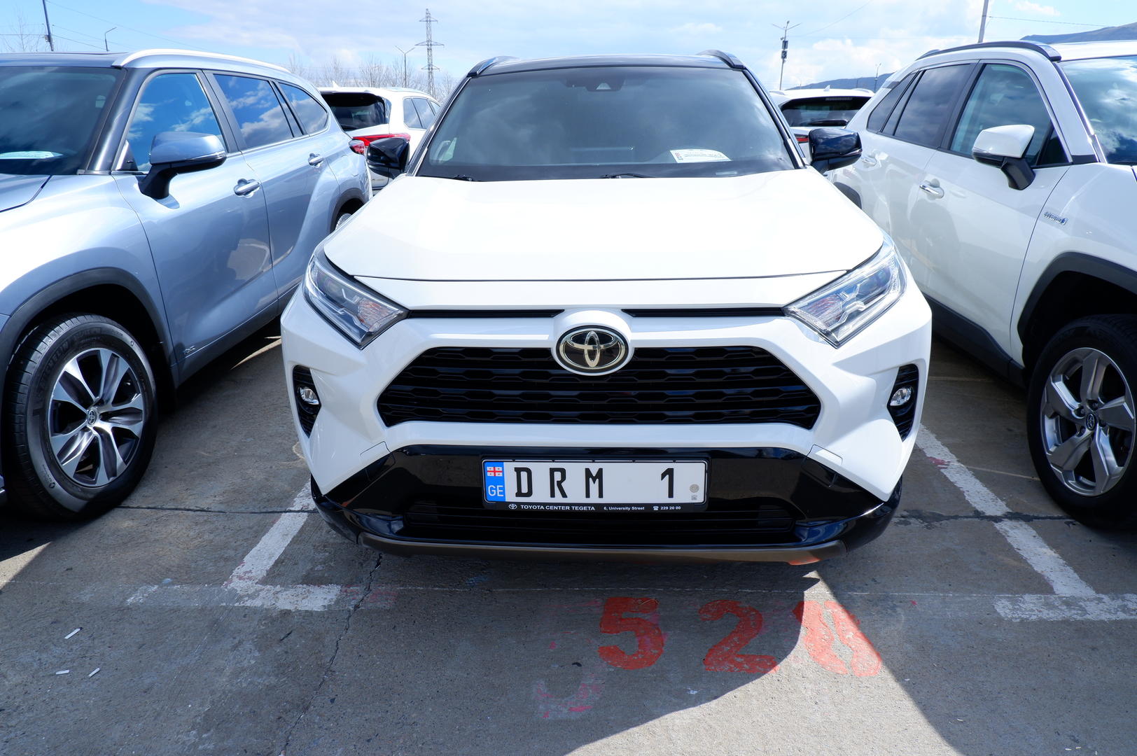 Toyota RAV4 2020 — photo 2