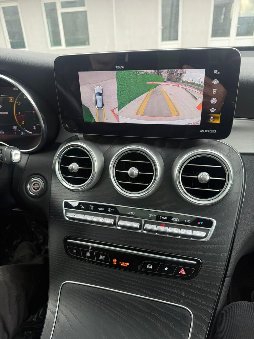 Mercedes-Benz GLC 300 2021 — photo 2