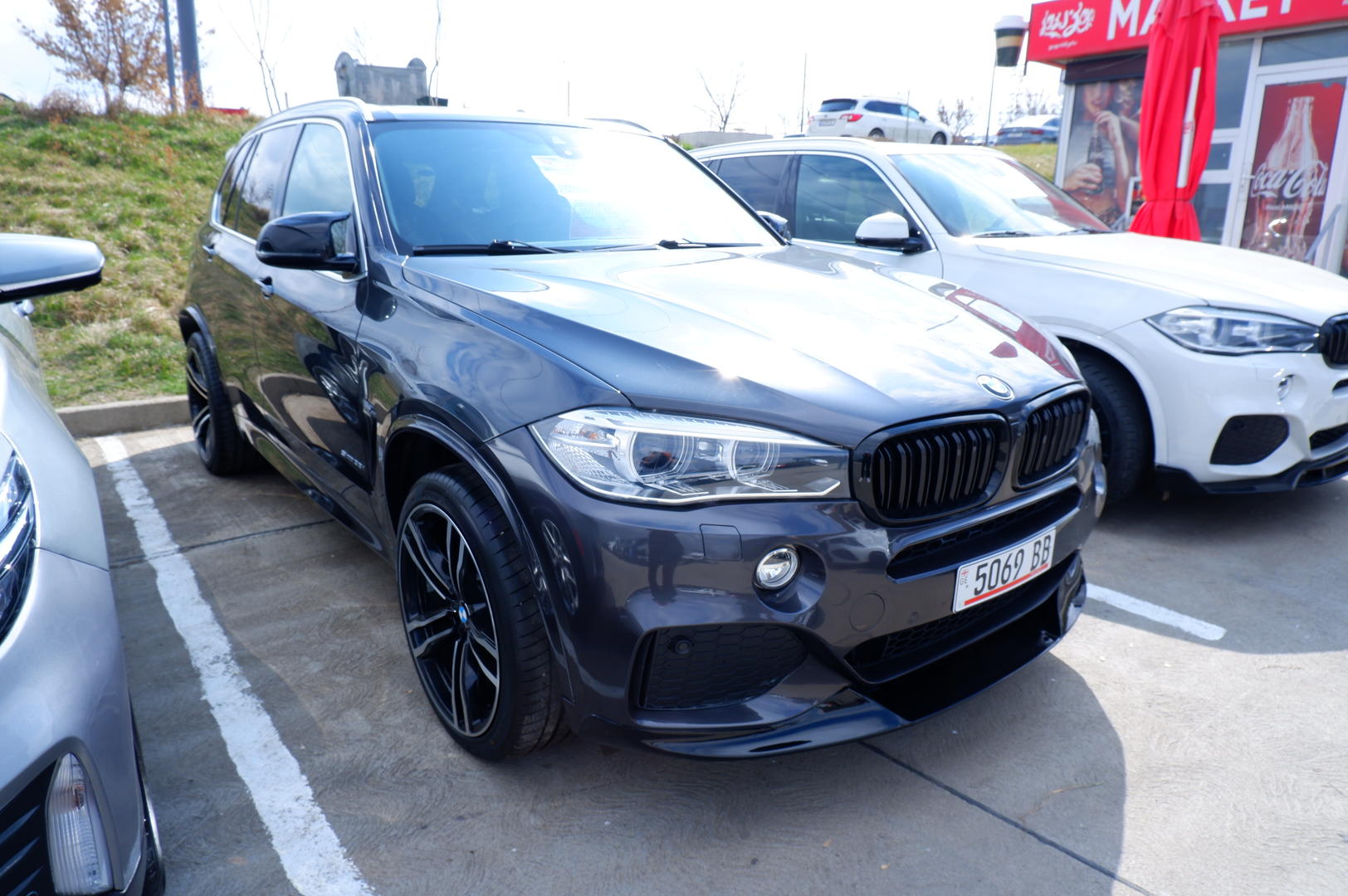 BMW X5 2018 — photo 2