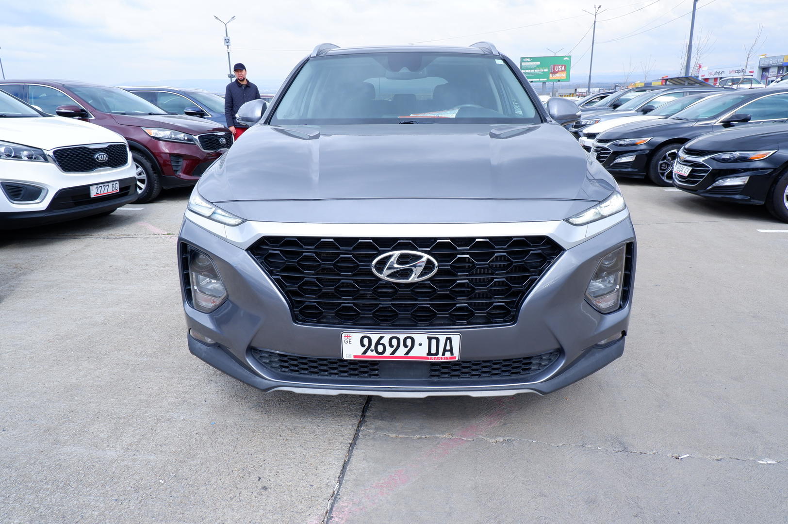 Hyundai Santa Fe 2019 — photo 2