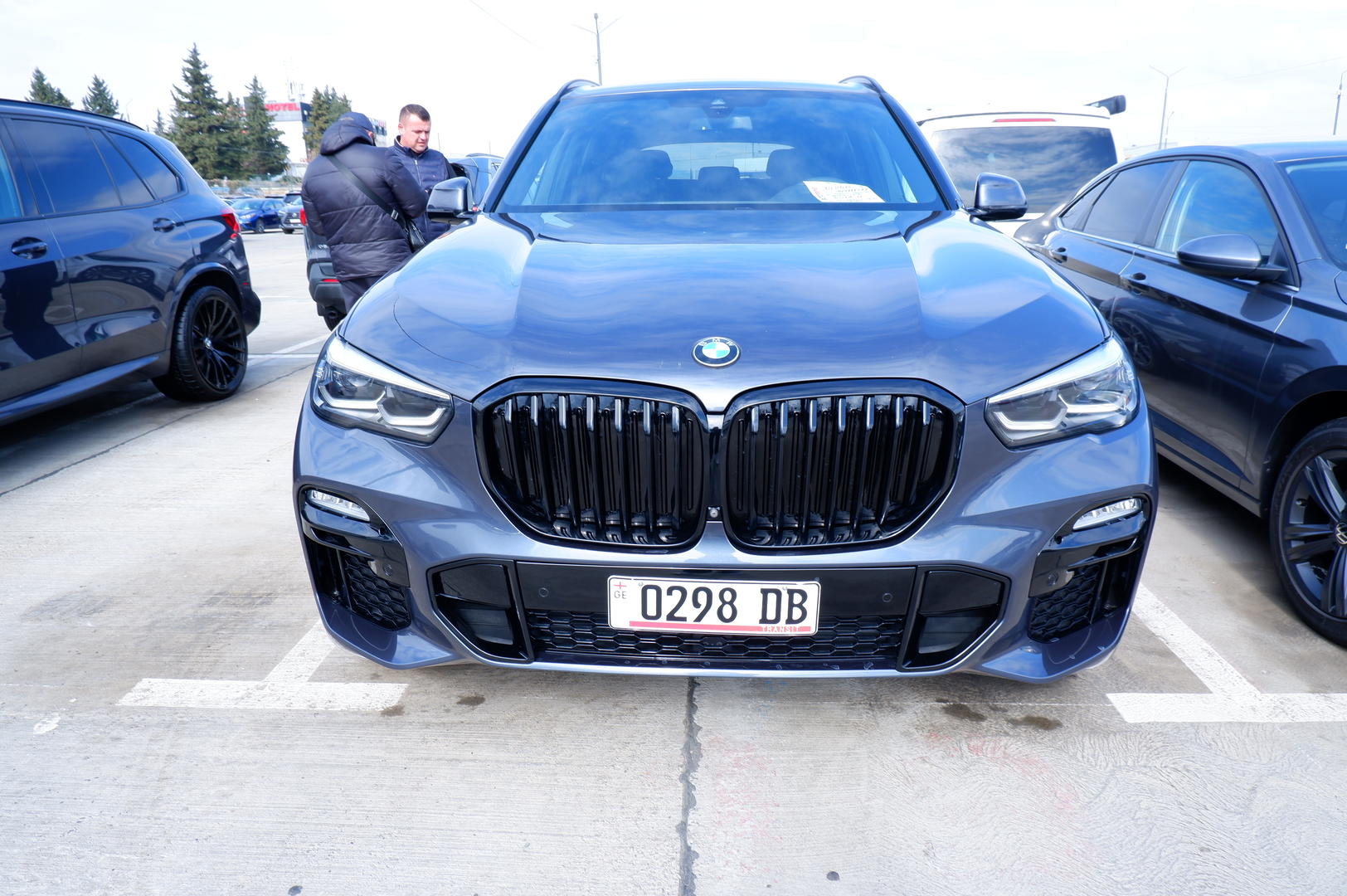 BMW X5 2019 — photo 2