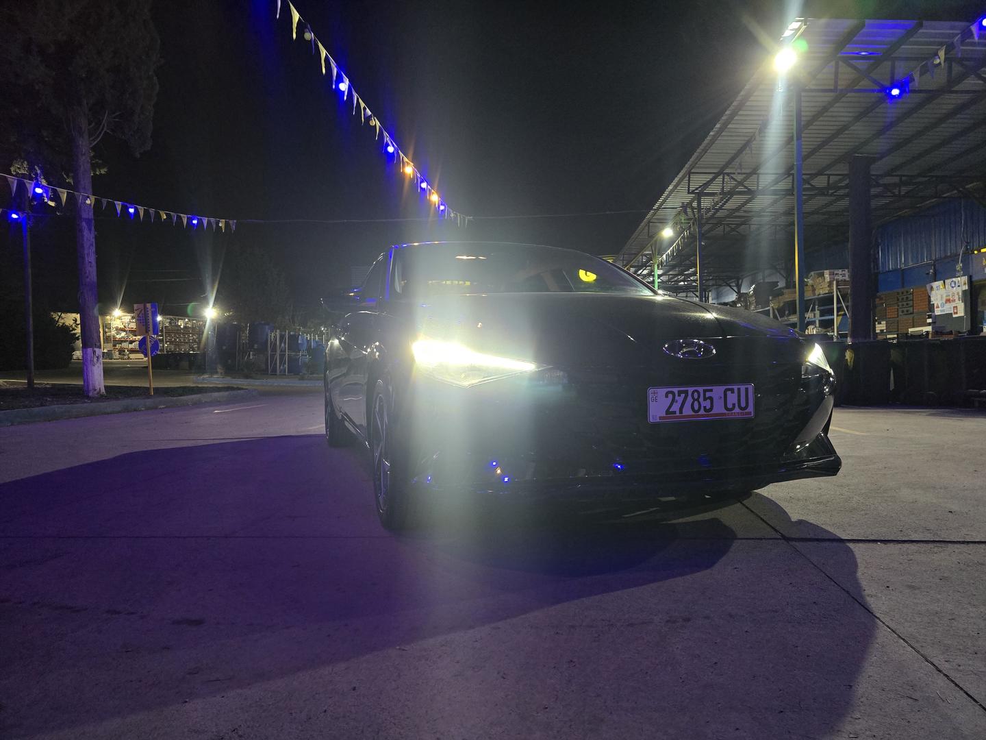 Hyundai Elantra 2023 — photo 2