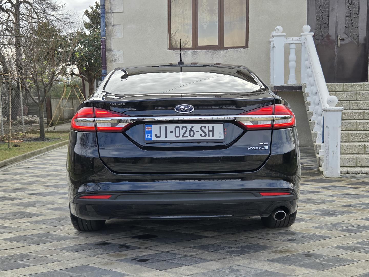 Ford Fusion 2017 — photo 2
