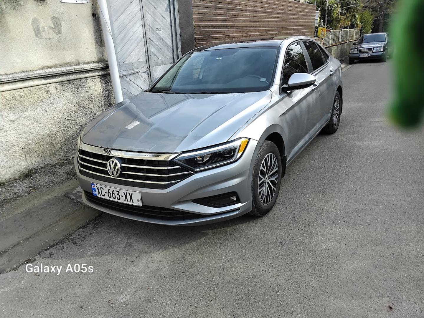 Volkswagen Jetta 2020 — photo 2