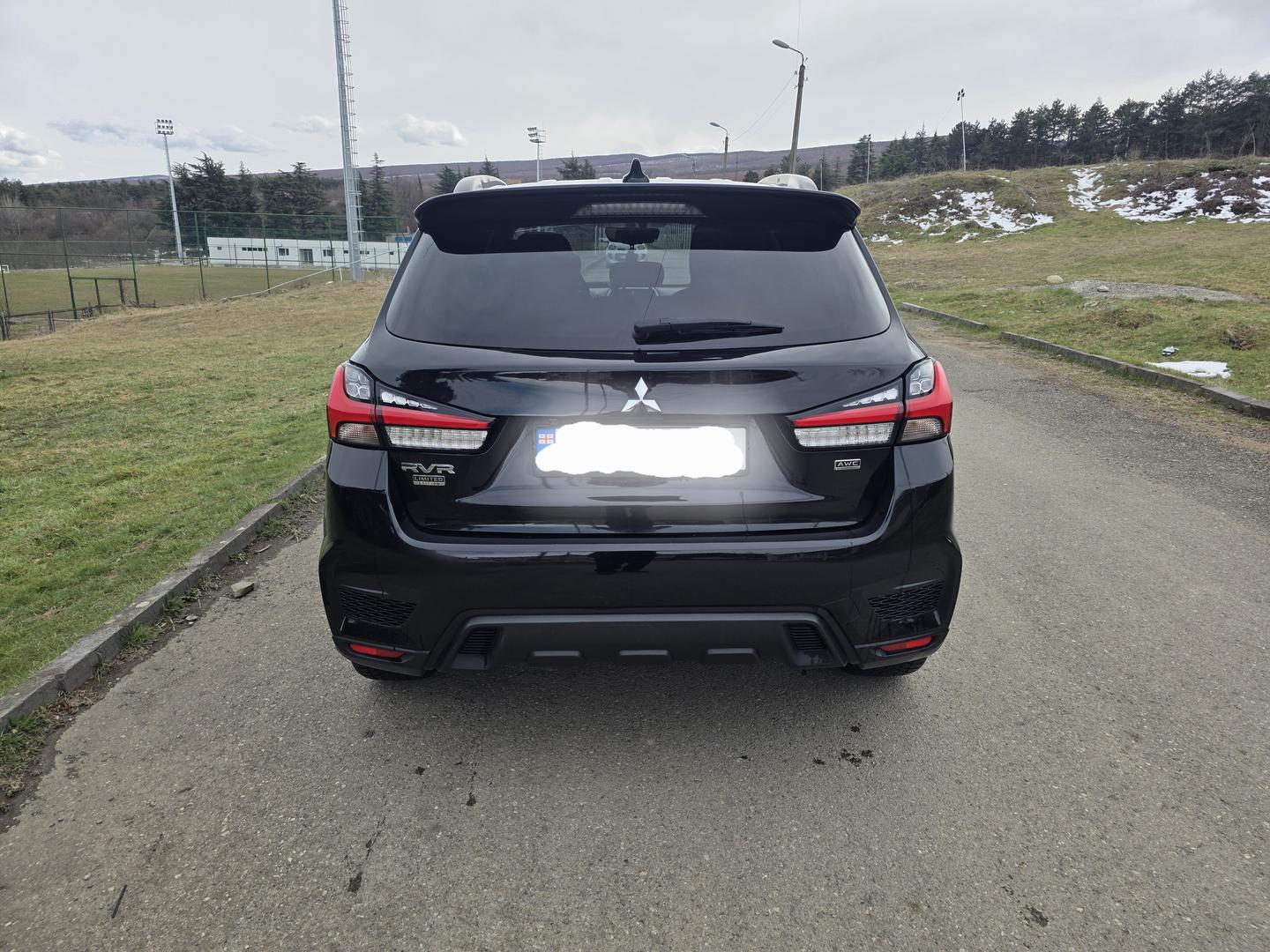 Mitsubishi Outlander Sport 2021 — photo 2