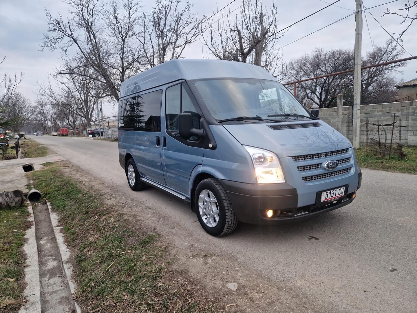 Ford Transit 2013 — photo 2