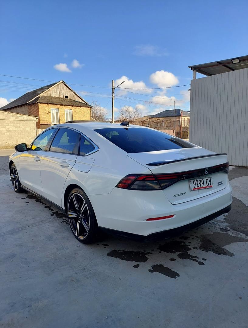 Honda Accord 2023 — photo 2