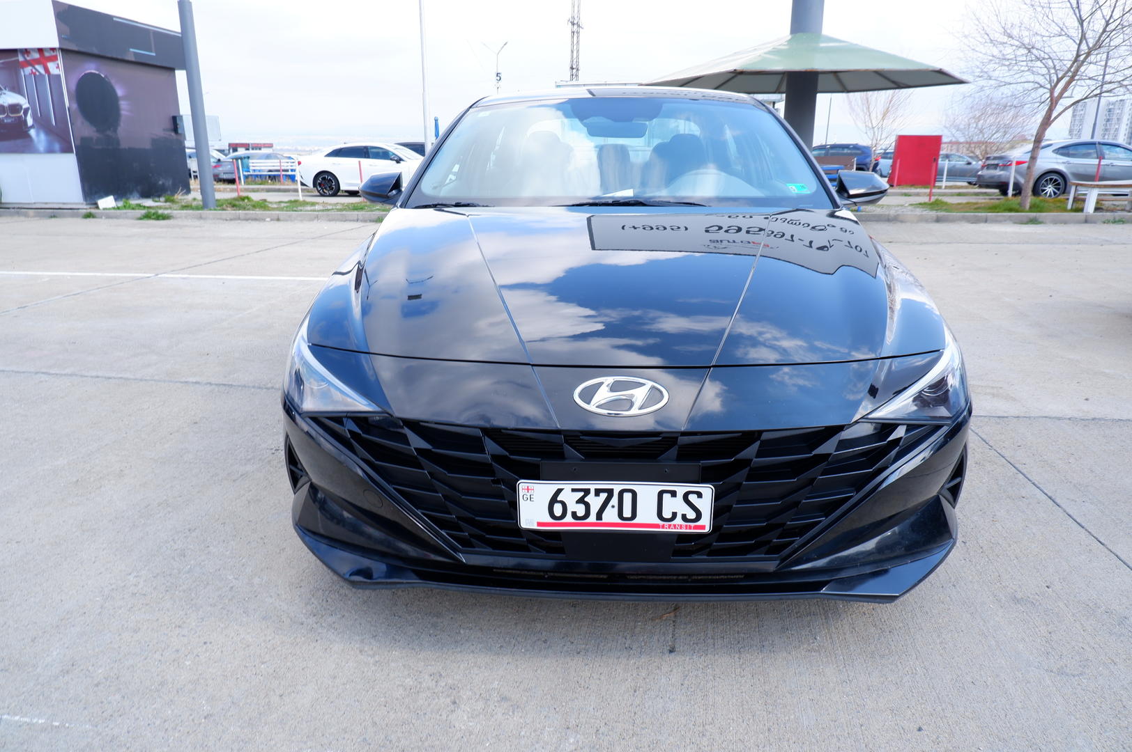 Hyundai Elantra 2022 — photo 2