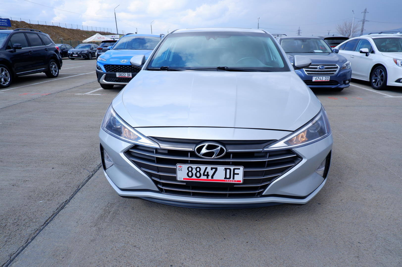 Hyundai Elantra 2019 — photo 2